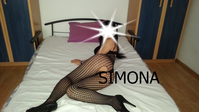 Noua pe site SIMONA, 25 ani, draguta, pasionala, cu bun simt